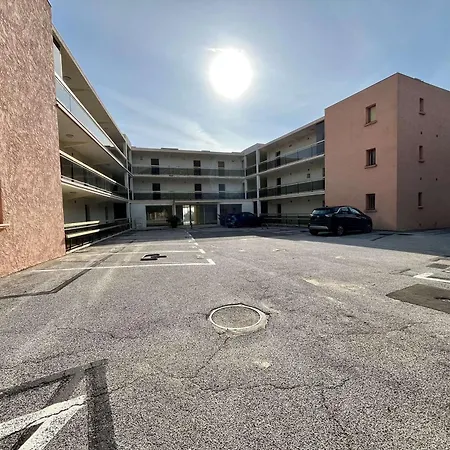 Moderne Avec Parking Et Climatisation A - Fr-1-226b-187 Apartman *